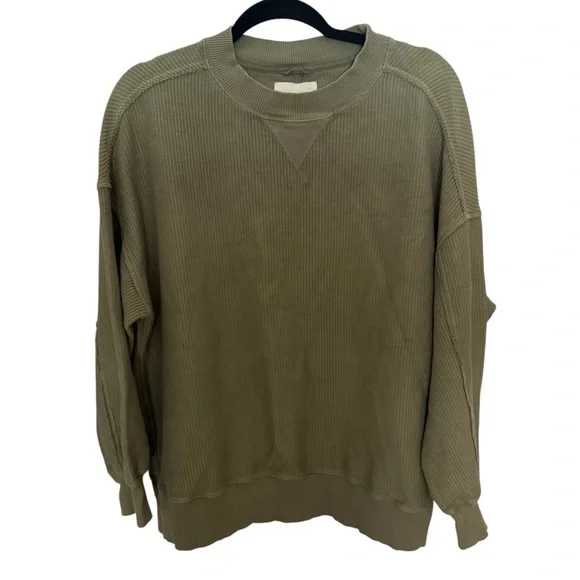 Aerie Big Chill Textured Crew sweatshirt in a waffle ribbed olive green - Picture 2 of 5